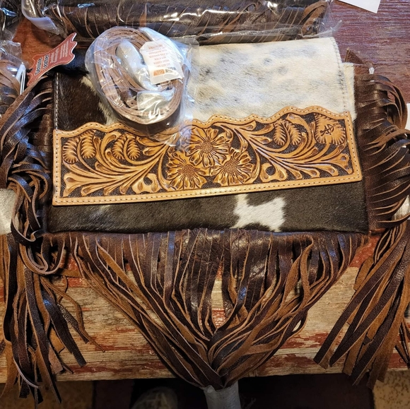 Leather Purse cowhide and tassels. American Darling new - Picture 1 of 7